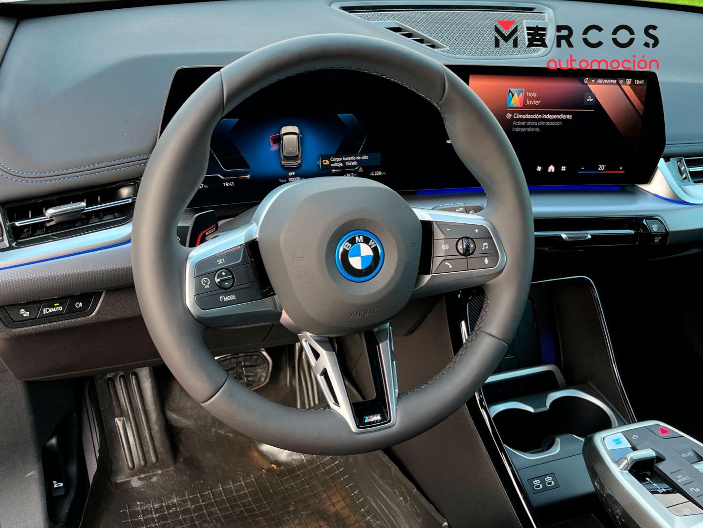 Foto BMW iX1 12