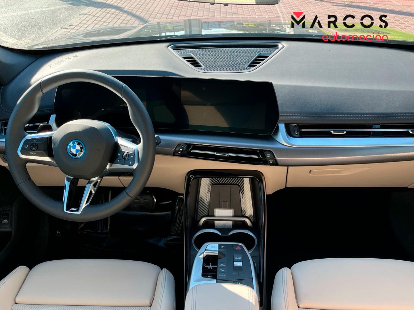 Foto BMW iX1 7