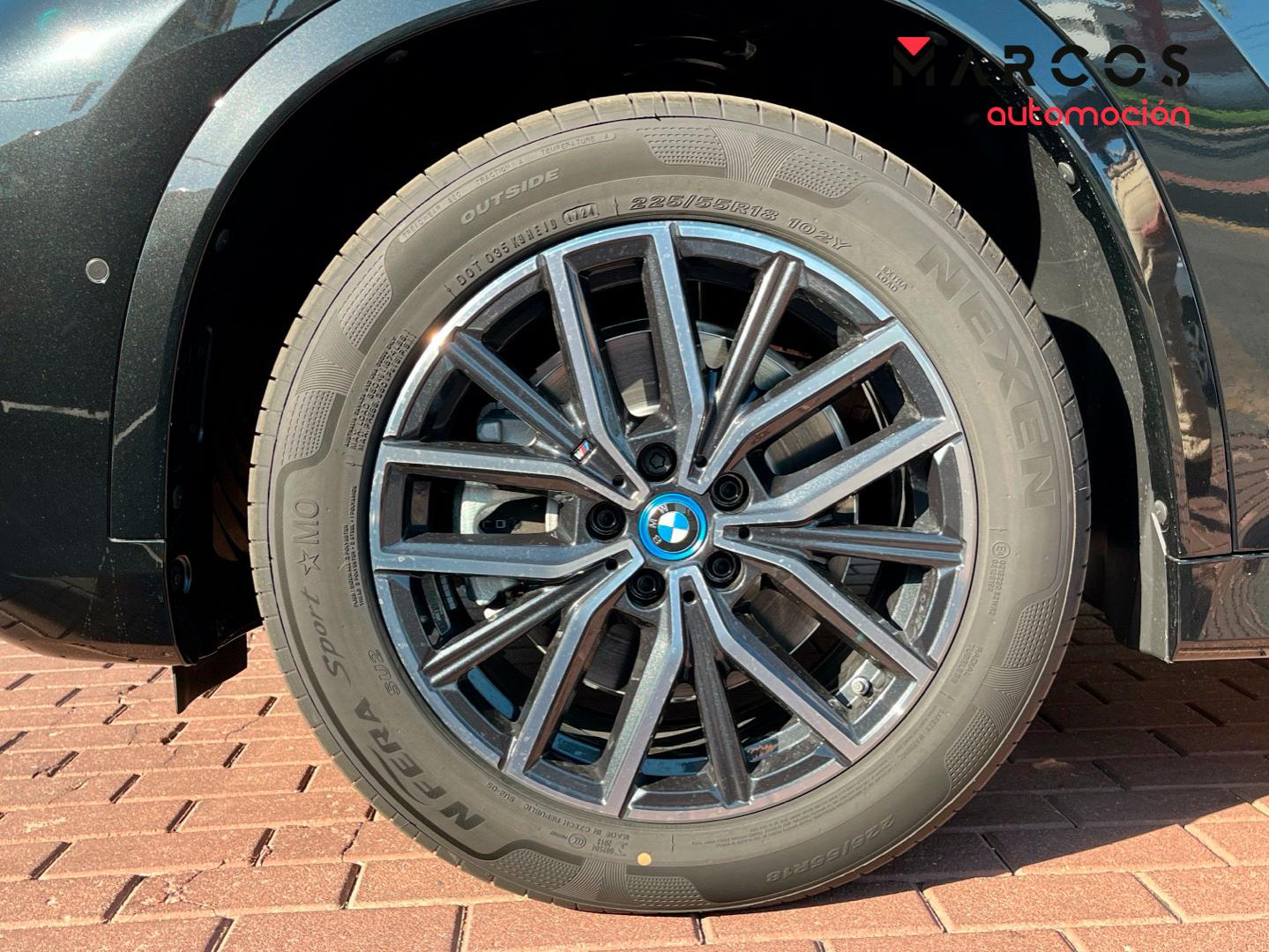 Foto BMW iX1 15