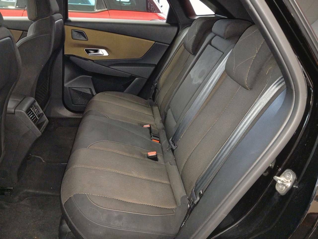 Foto DS Automobiles DS 7 10