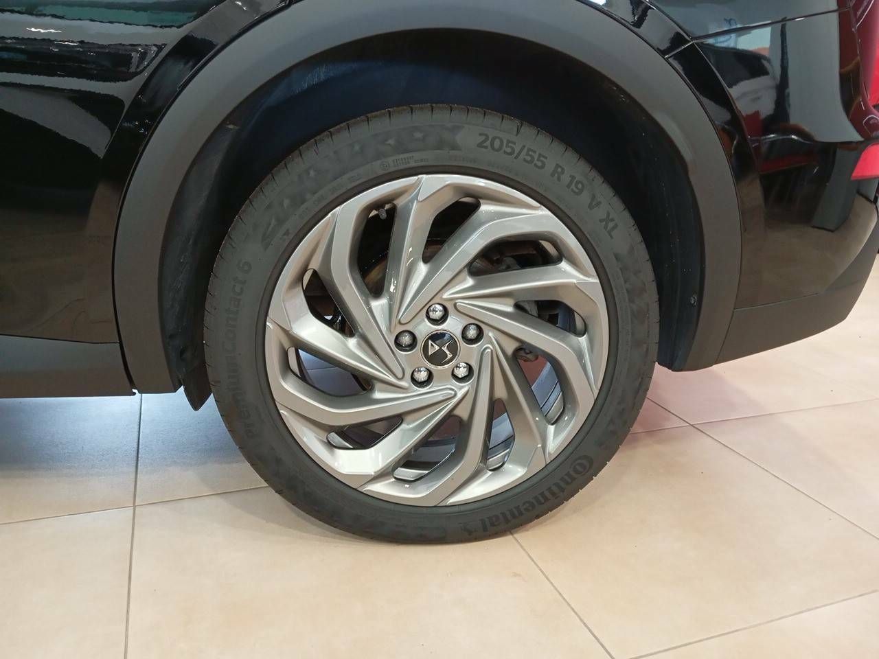 Foto DS Automobiles DS 7 11