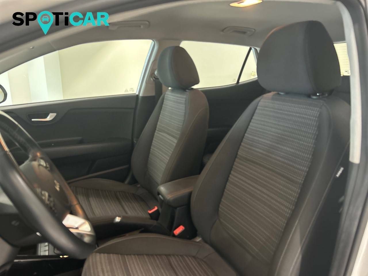 Foto Kia Stonic 9