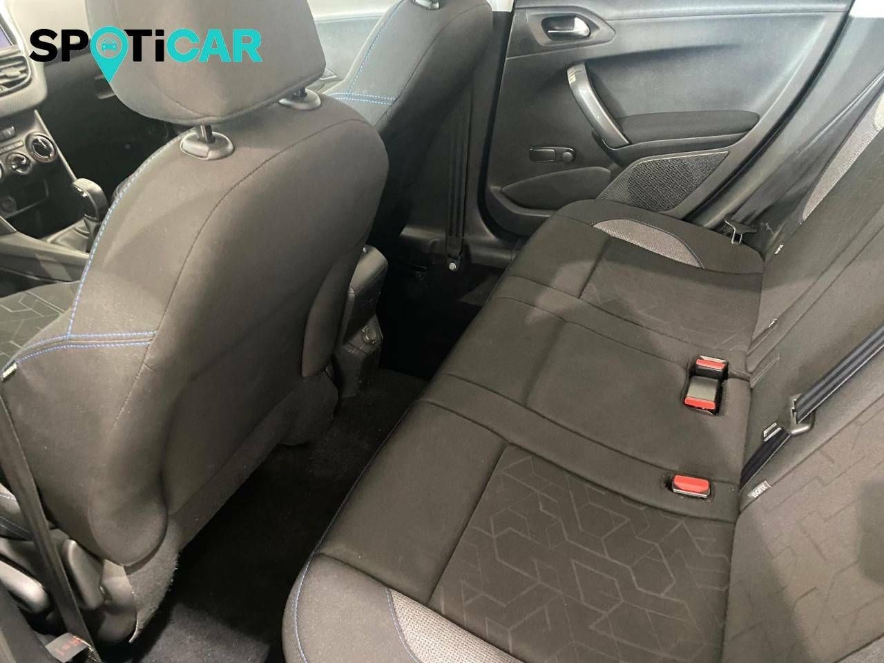 Foto Peugeot 2008 15