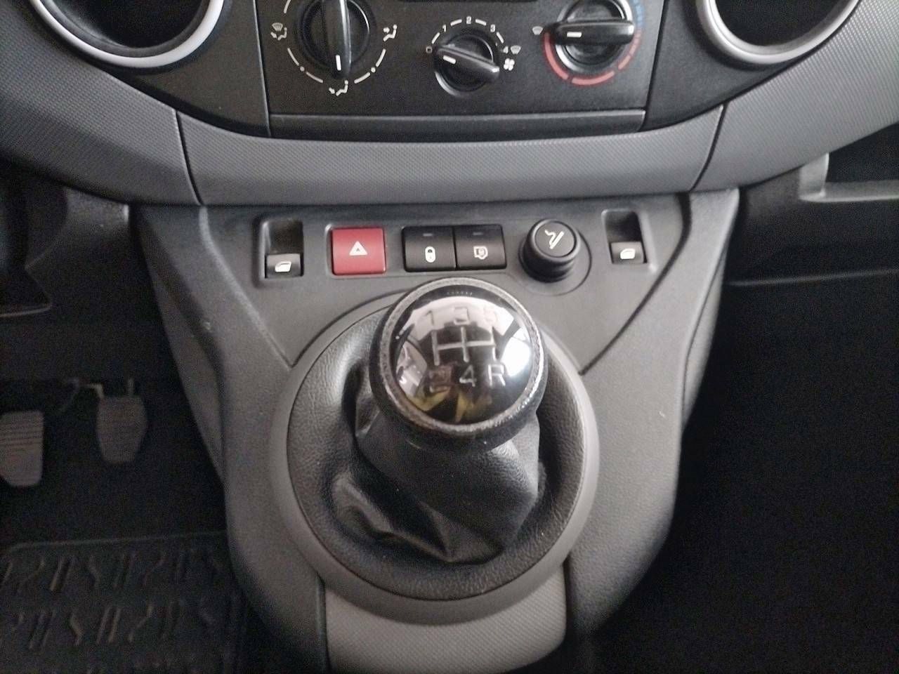 Foto Peugeot Partner 15