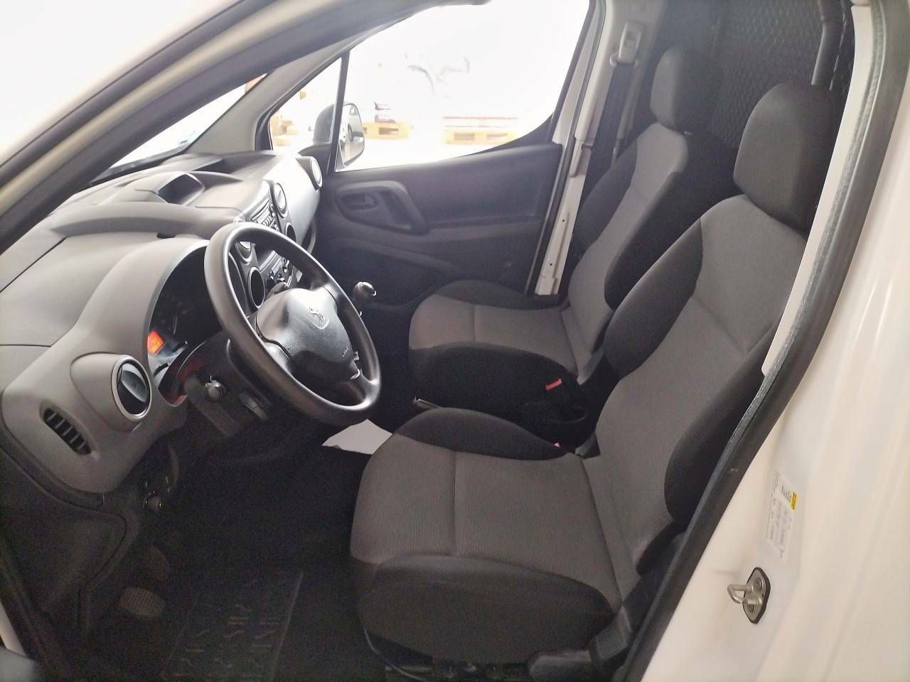 Foto Peugeot Partner 23