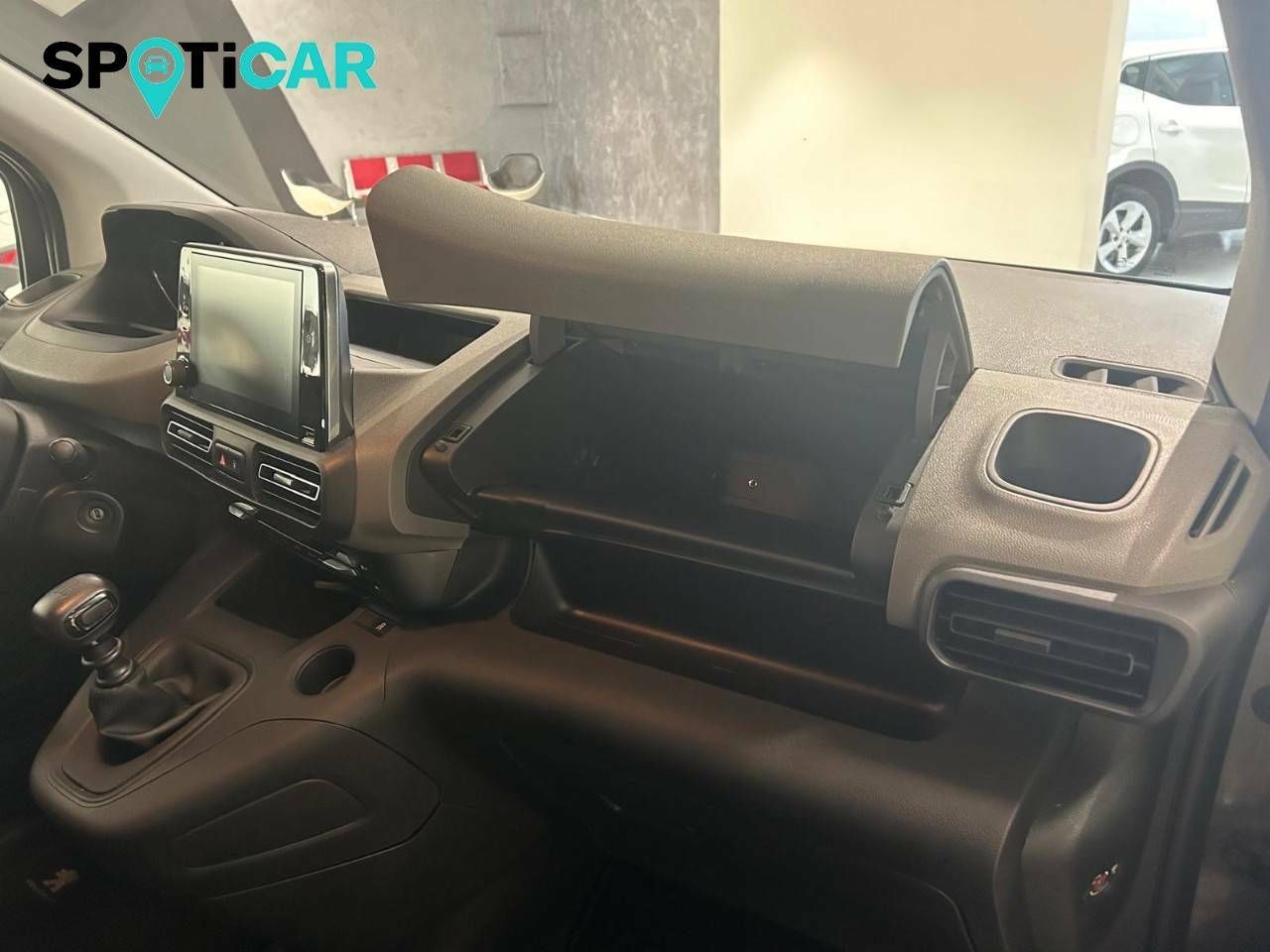 Foto Peugeot Rifter 23