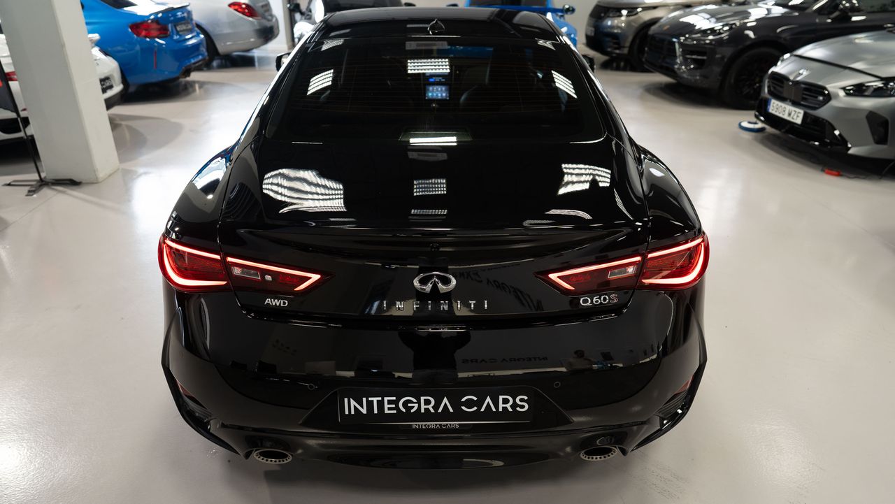 Foto Infiniti Q60 7