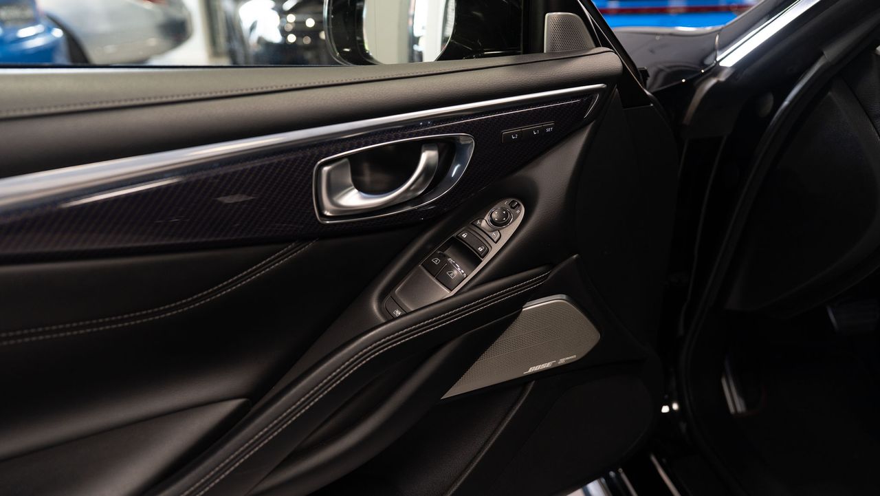 Foto Infiniti Q60 13