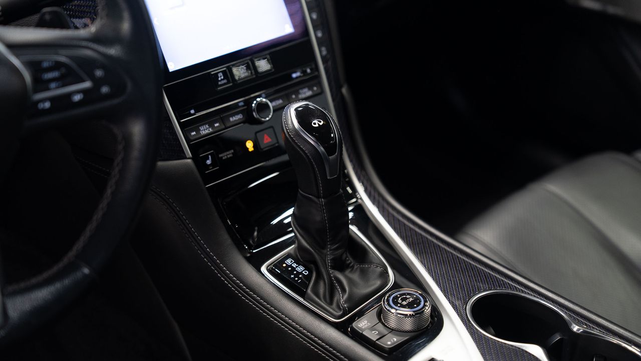 Foto Infiniti Q60 21