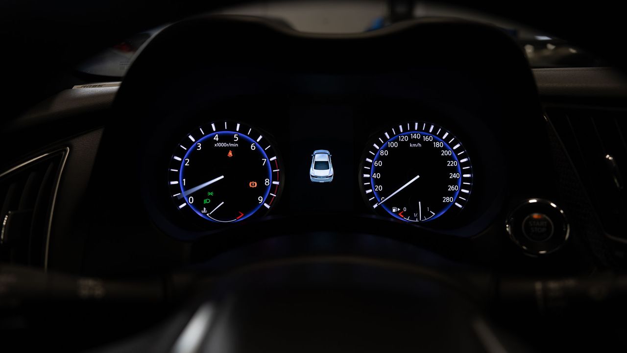 Foto Infiniti Q60 22