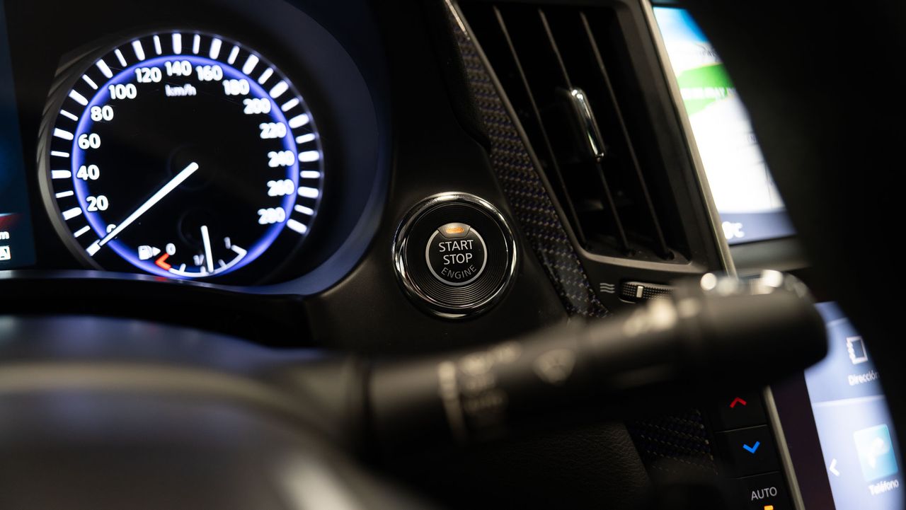 Foto Infiniti Q60 23