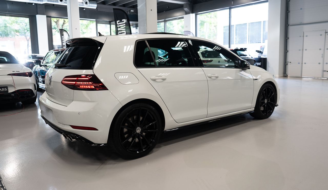 Foto Volkswagen Golf 8