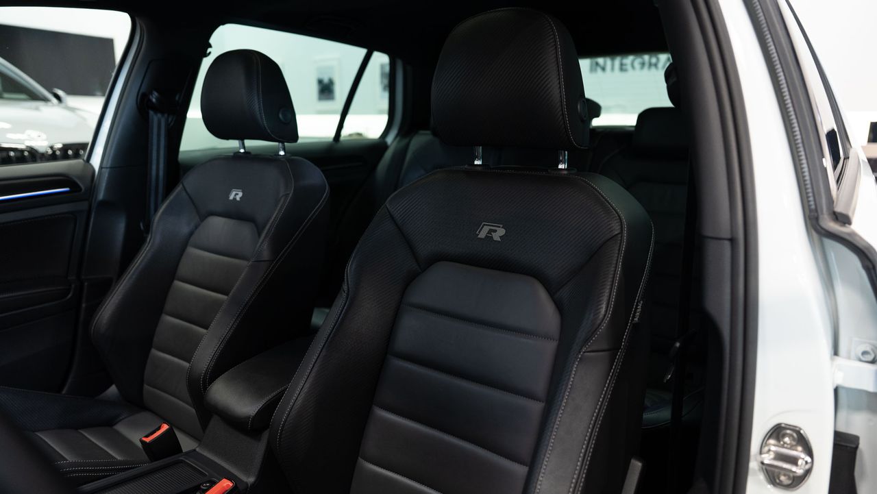 Foto Volkswagen Golf 13