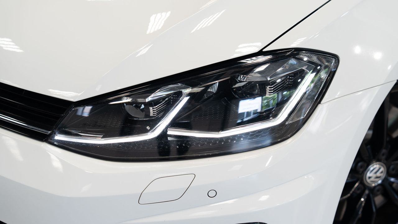 Foto Volkswagen Golf 38