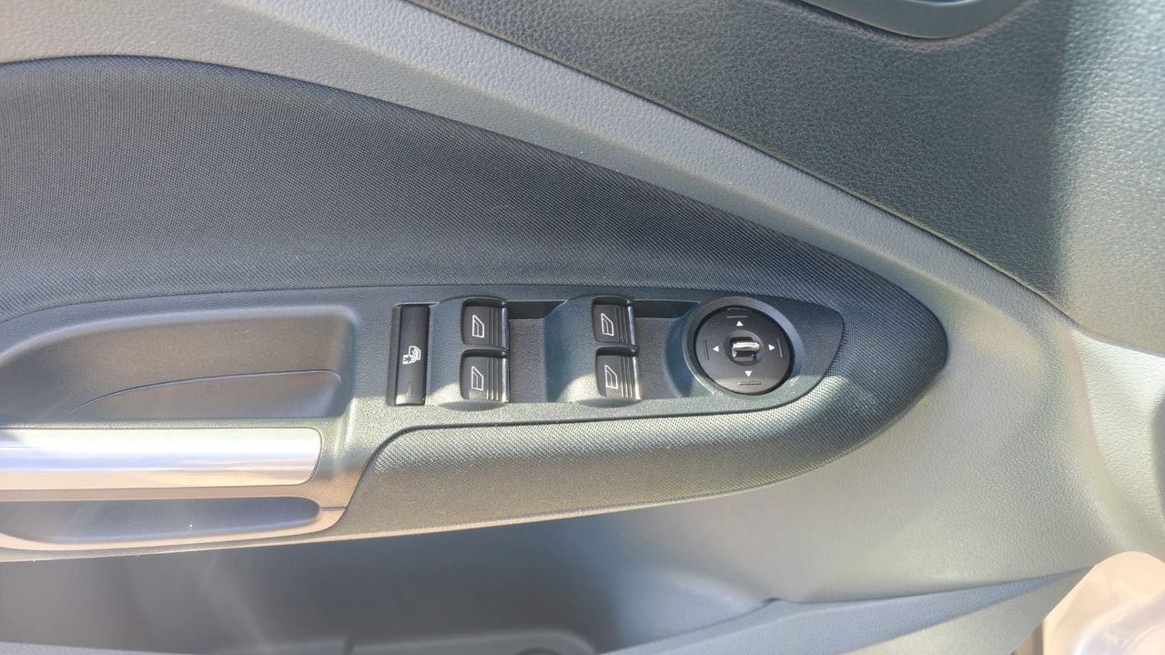 Foto Ford Grand C-MAX 21