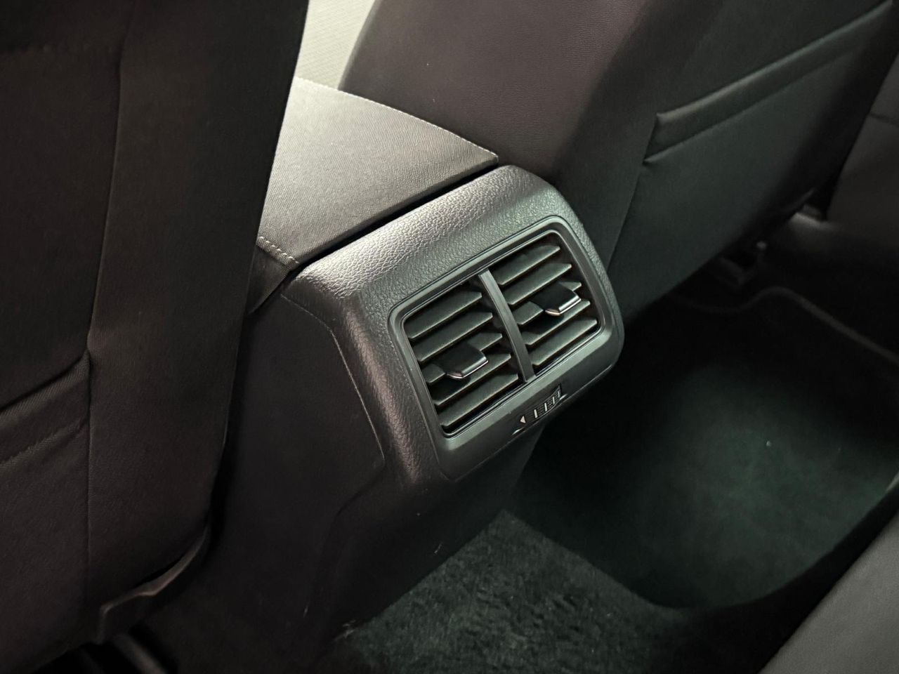 Foto Volkswagen Golf 27