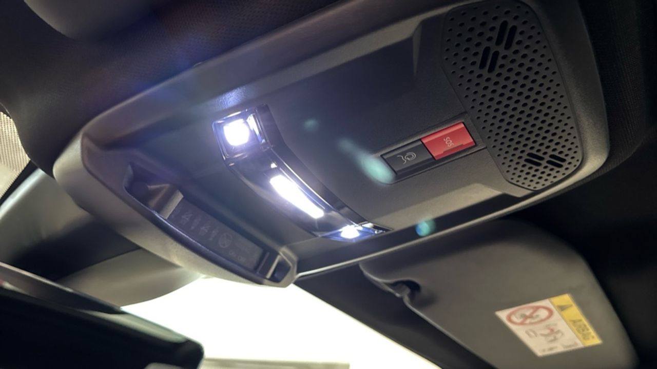 Foto Peugeot 208 18