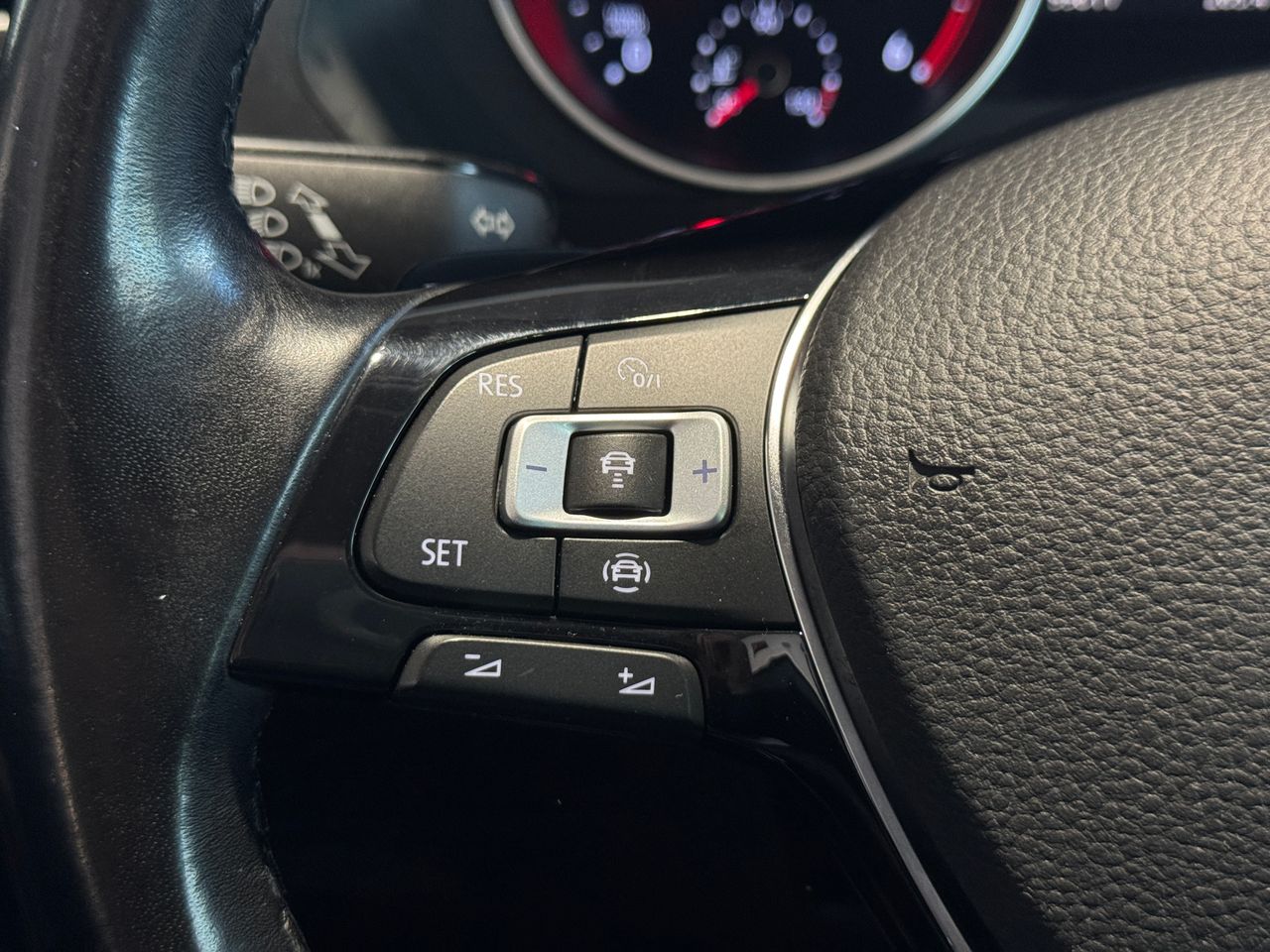 Foto Volkswagen Tiguan 11