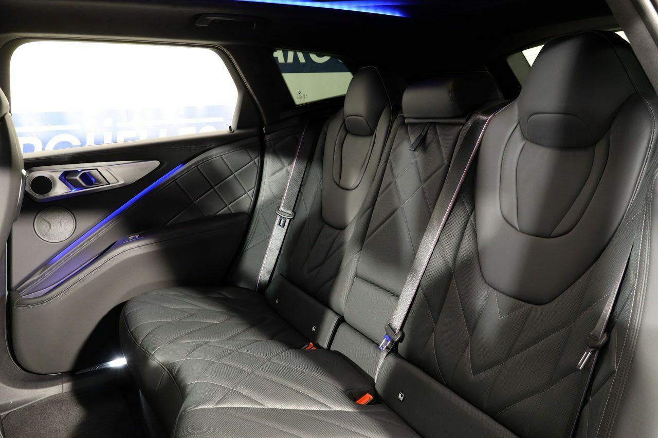 Foto BMW XM 21