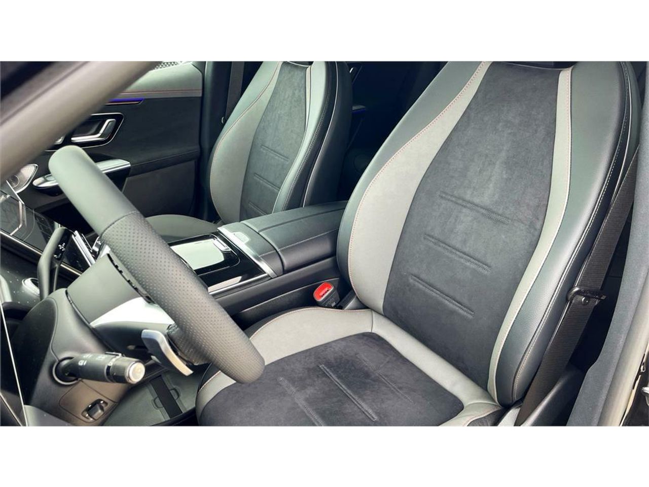 Foto Mercedes-Benz EQE 7