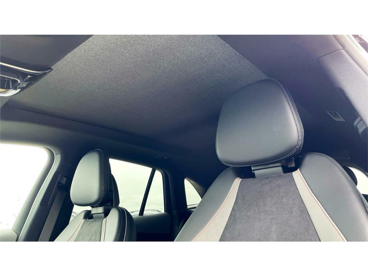 Foto Mercedes-Benz EQE 15