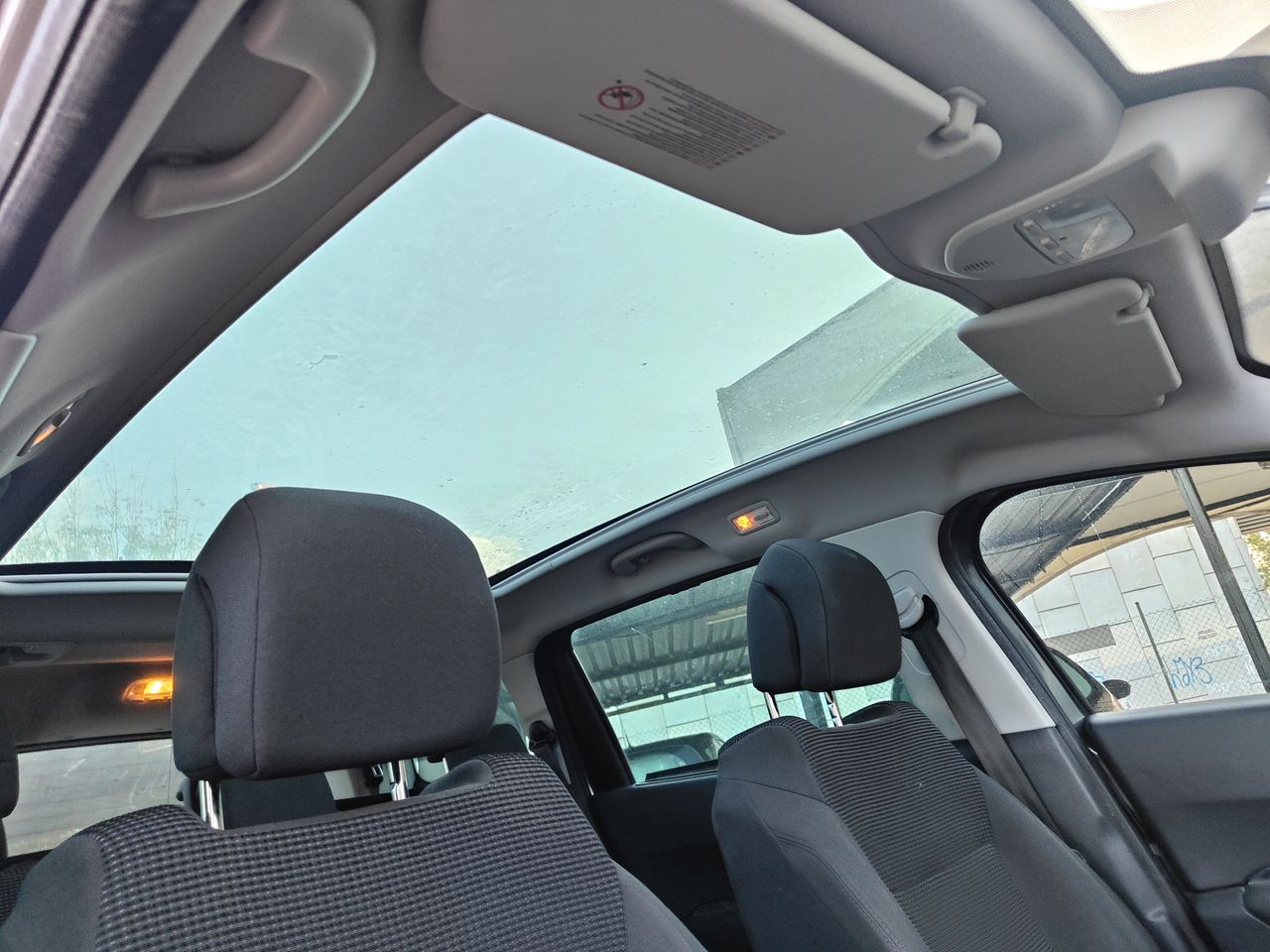Foto Peugeot 5008 18