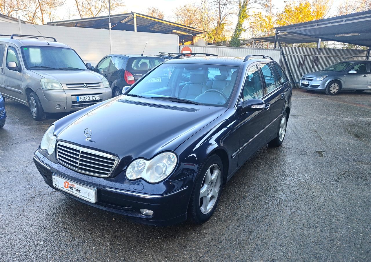 Foto Mercedes-Benz Clase C 1