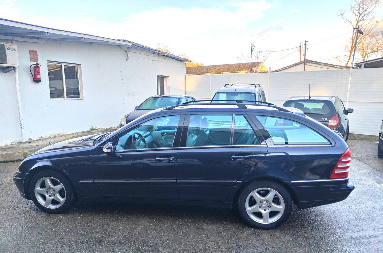 Foto Mercedes-Benz Clase C 3