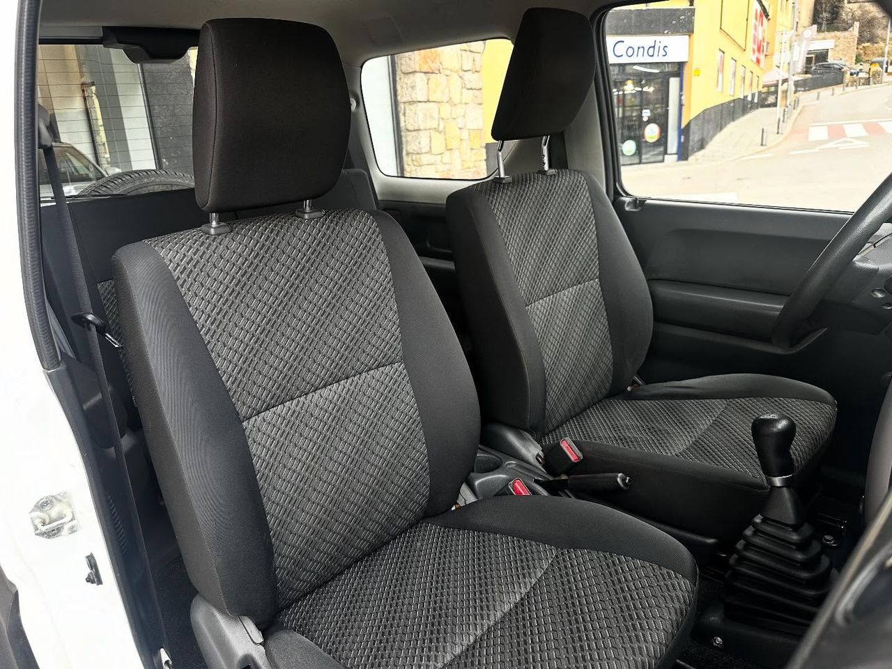 Foto Suzuki Jimny 12