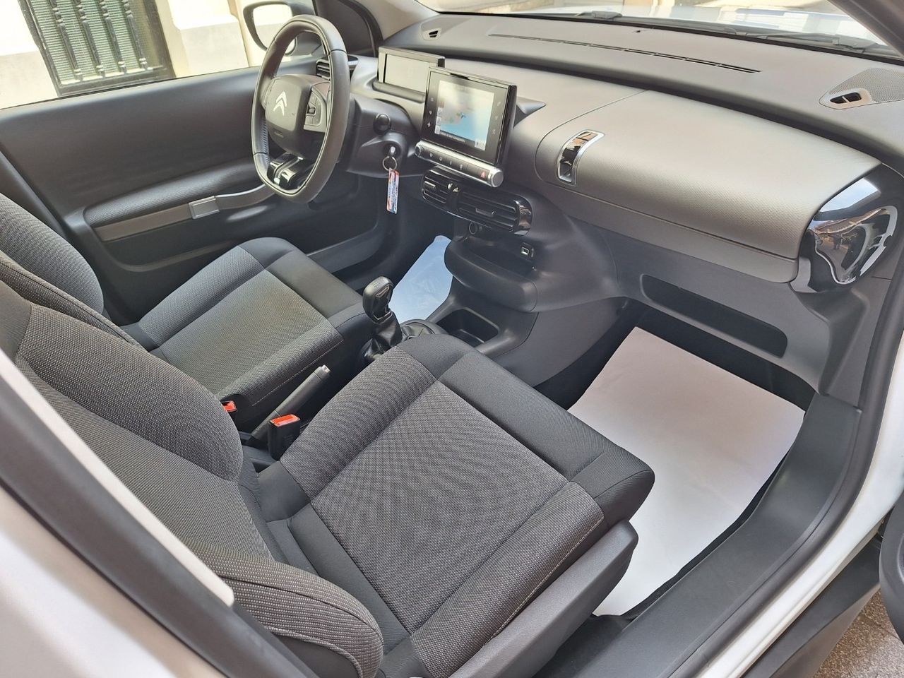 Foto Citroën C4 Cactus 12