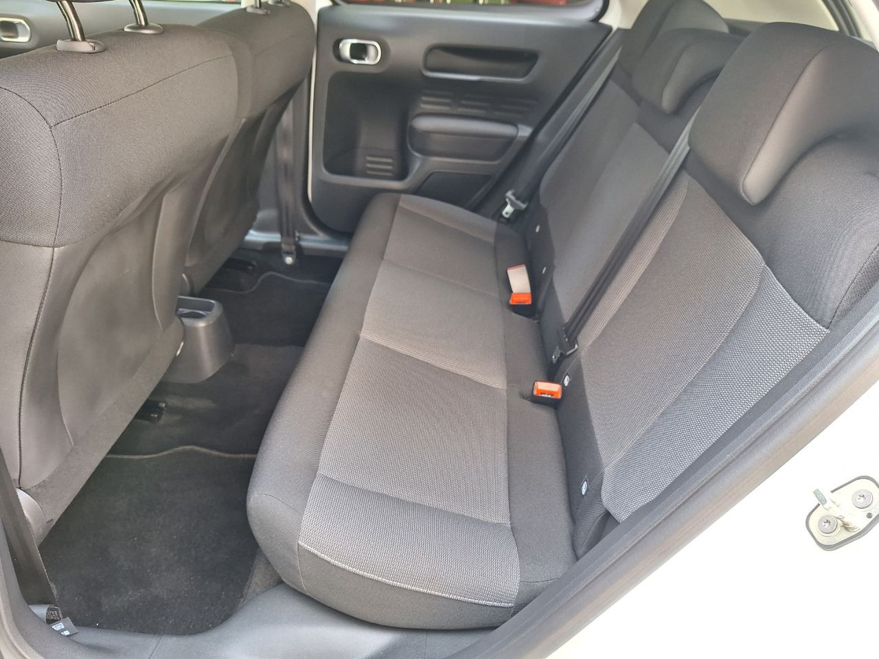 Foto Citroën C4 Cactus 13