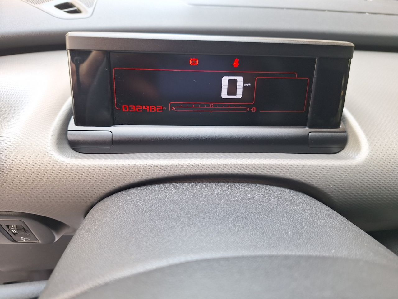 Foto Citroën C4 Cactus 15