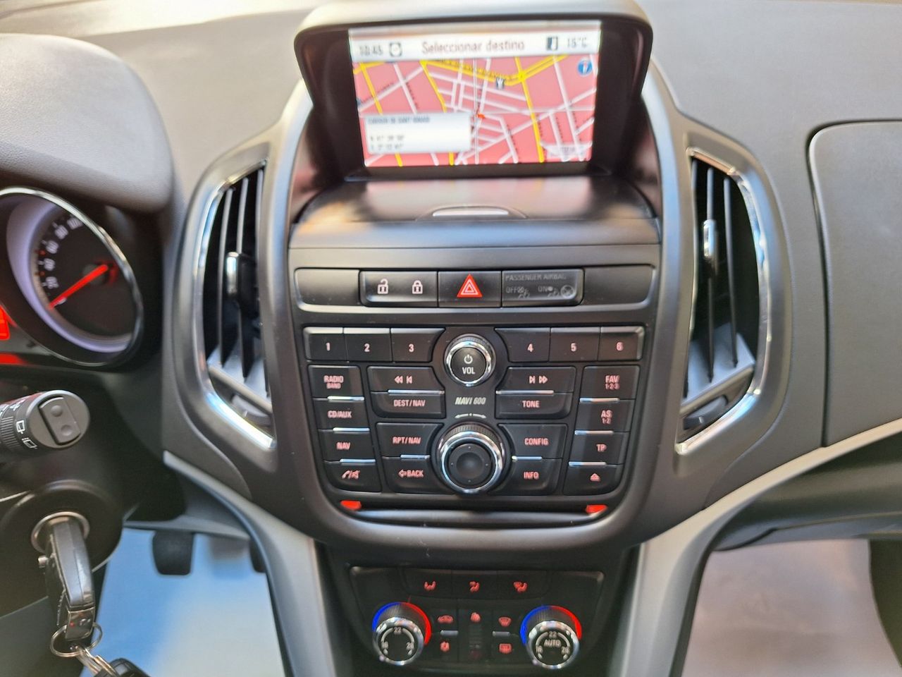 Foto Opel Zafira 12