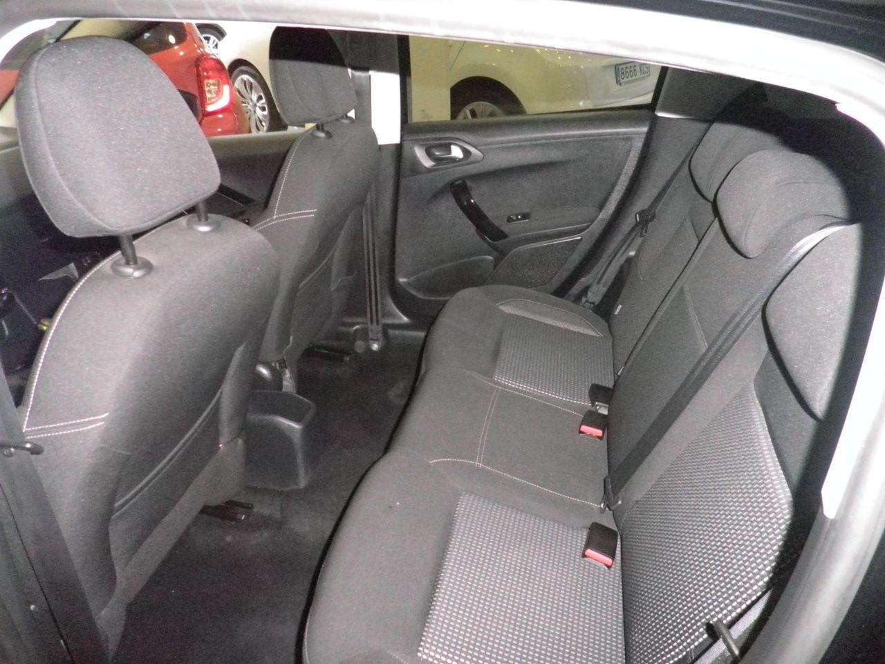 Foto Peugeot 208 6