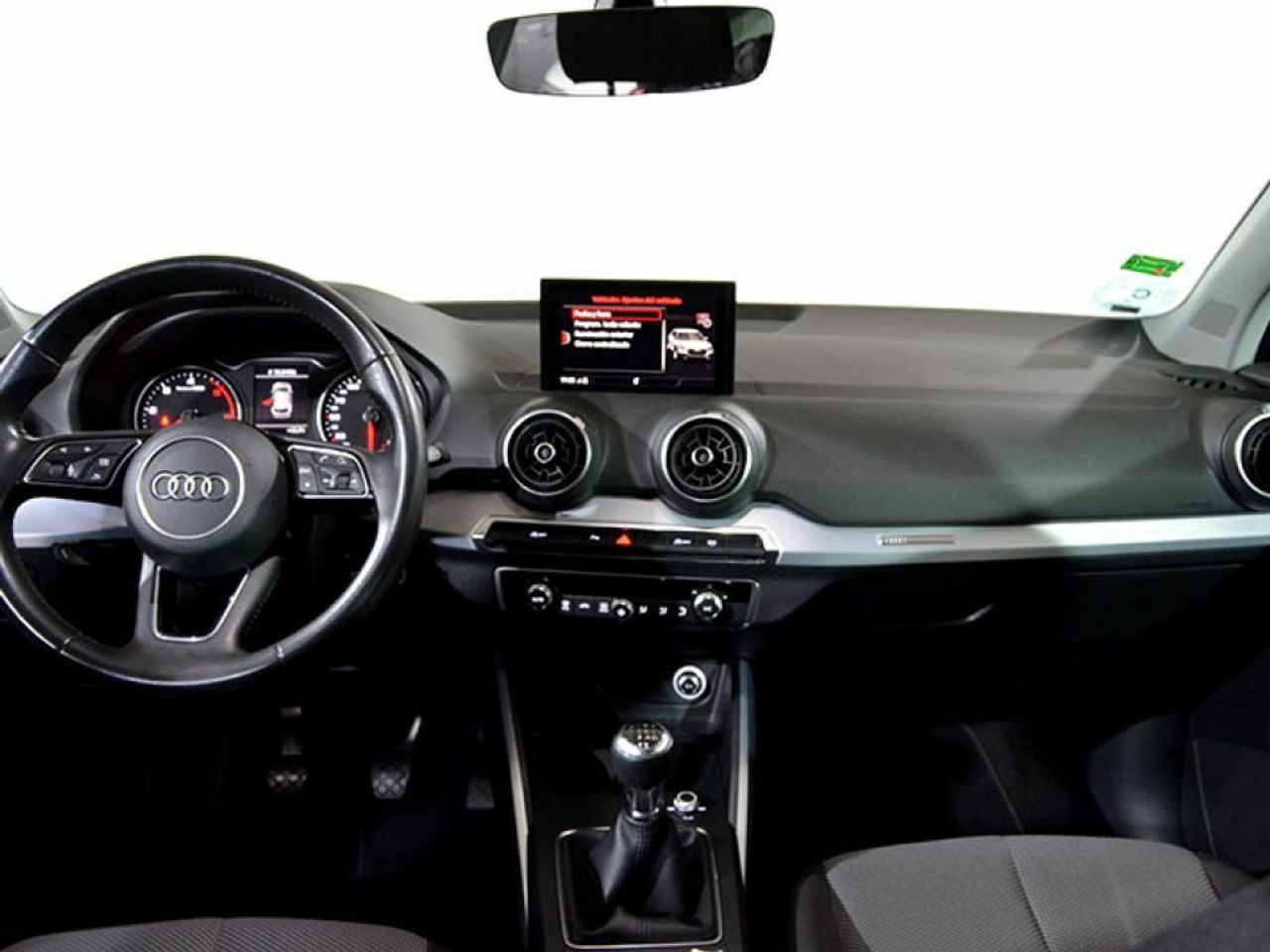 Foto Audi Q2 14
