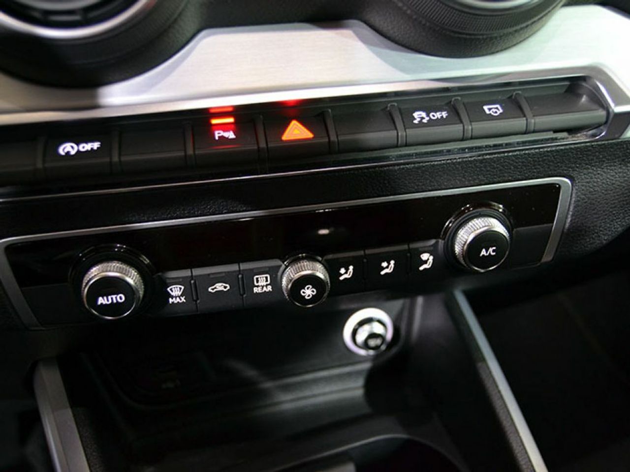 Foto Audi Q2 25