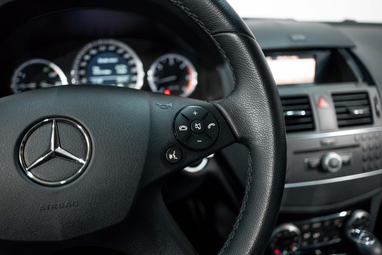 Foto Mercedes-Benz Clase C 17