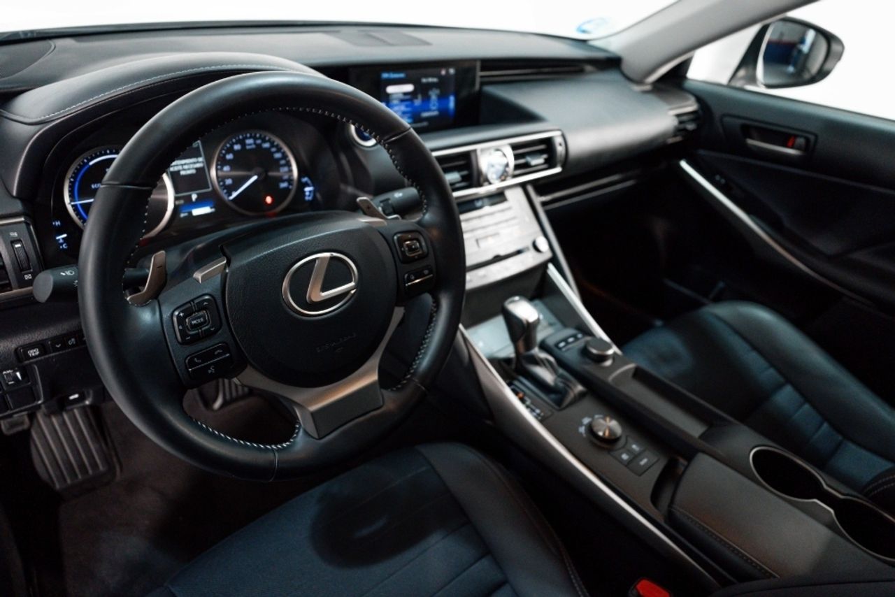 Foto Lexus IS 7
