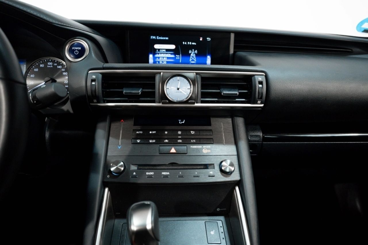 Foto Lexus IS 20
