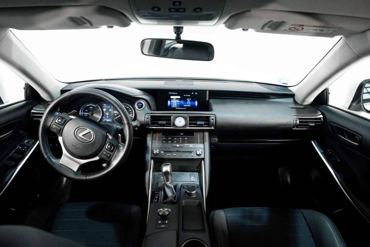 Foto Lexus IS 26