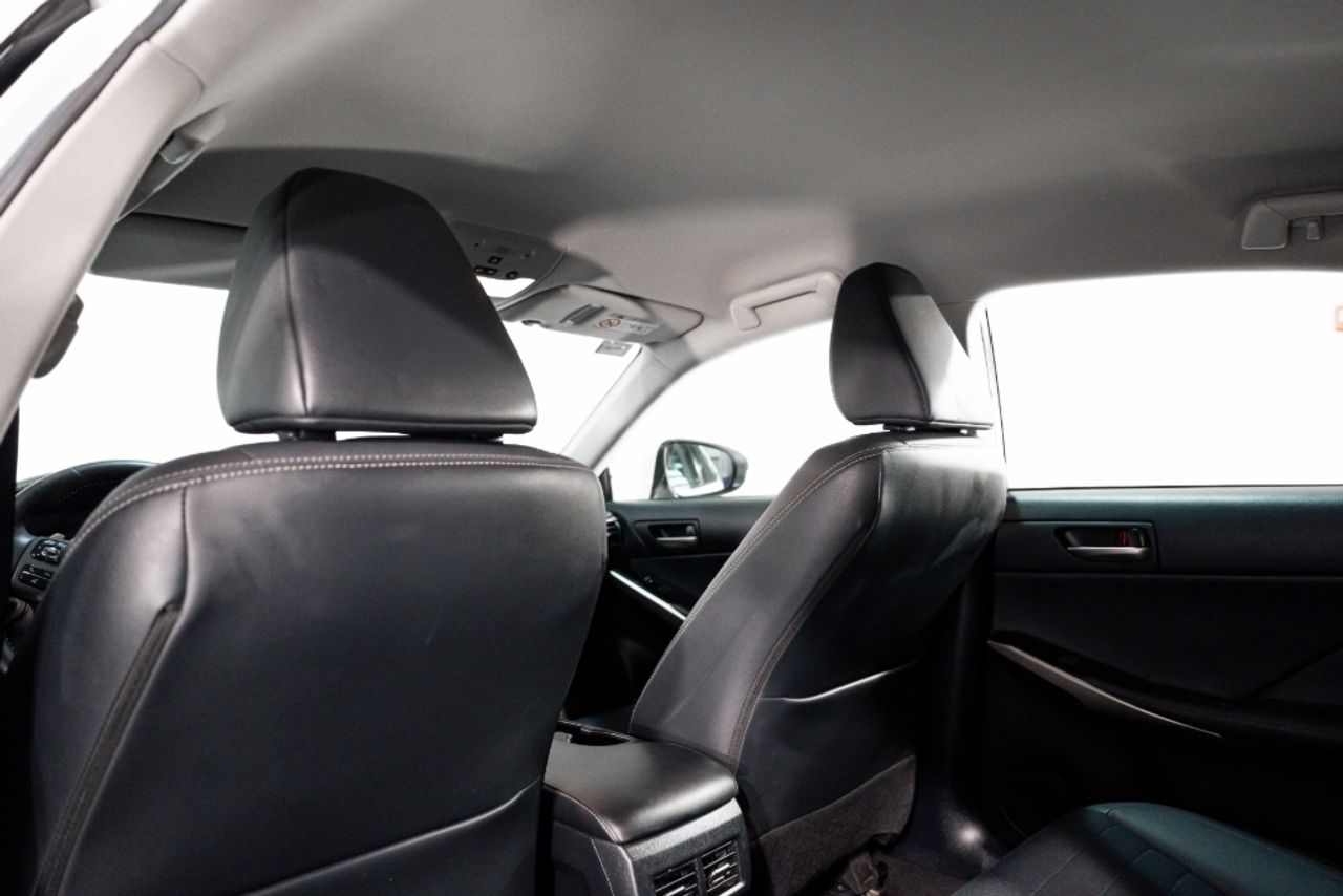 Foto Lexus IS 27