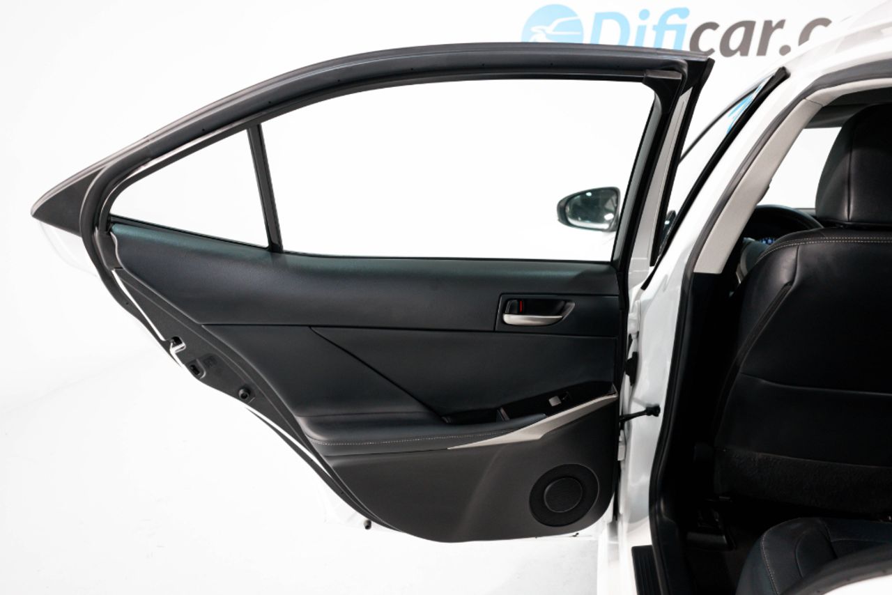 Foto Lexus IS 29