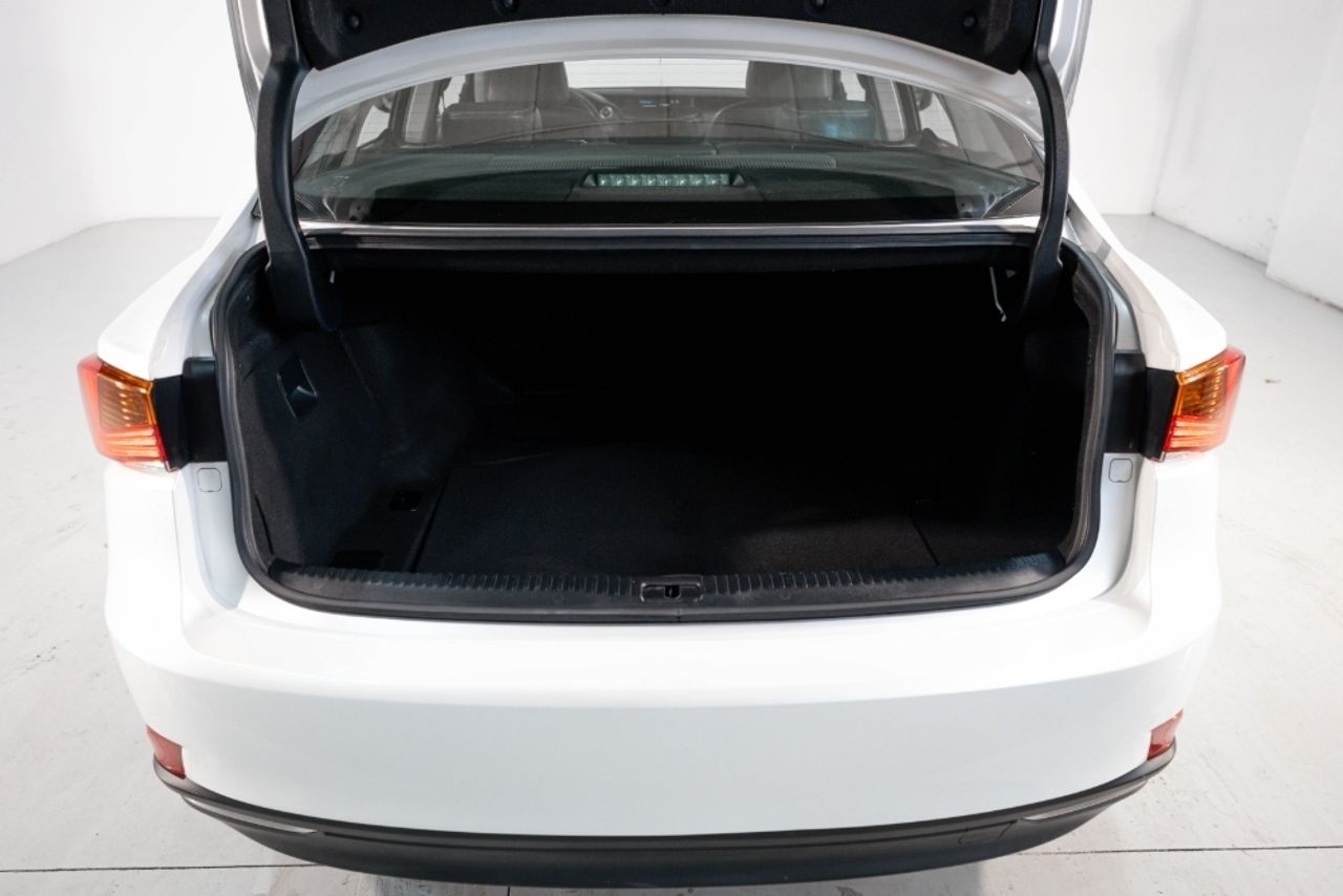Foto Lexus IS 31
