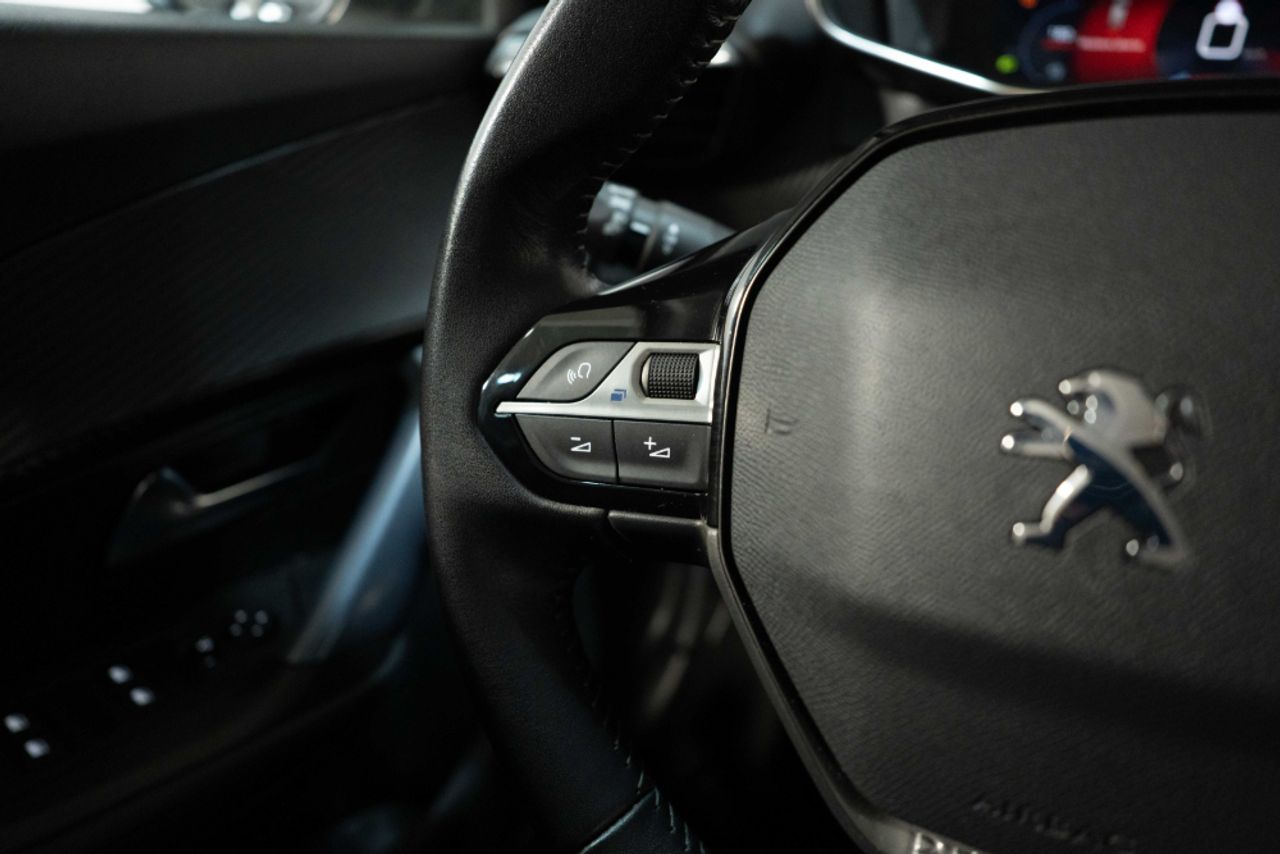 Foto Peugeot 2008 9