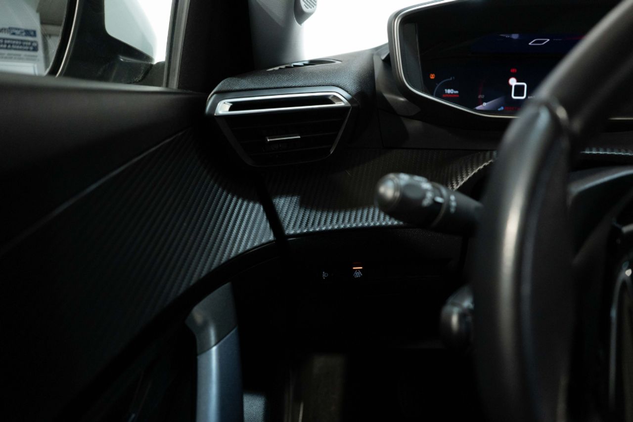 Foto Peugeot 2008 11