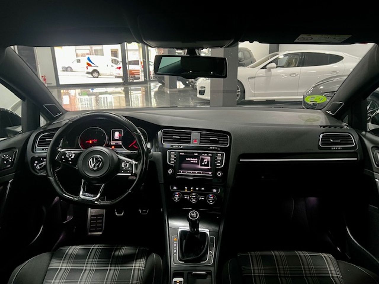 Foto Volkswagen Golf 22