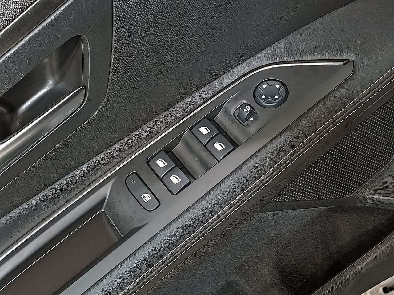 Foto Peugeot 3008 12