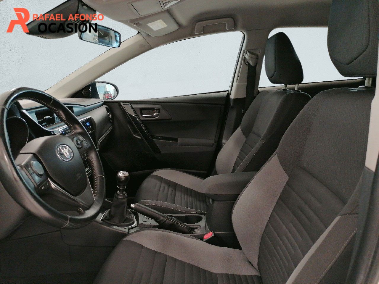 Foto Toyota Auris 9