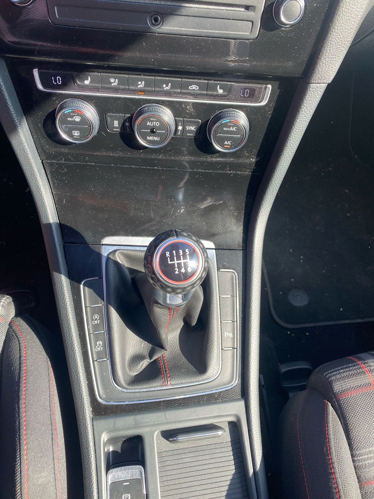 Foto Volkswagen Golf 14