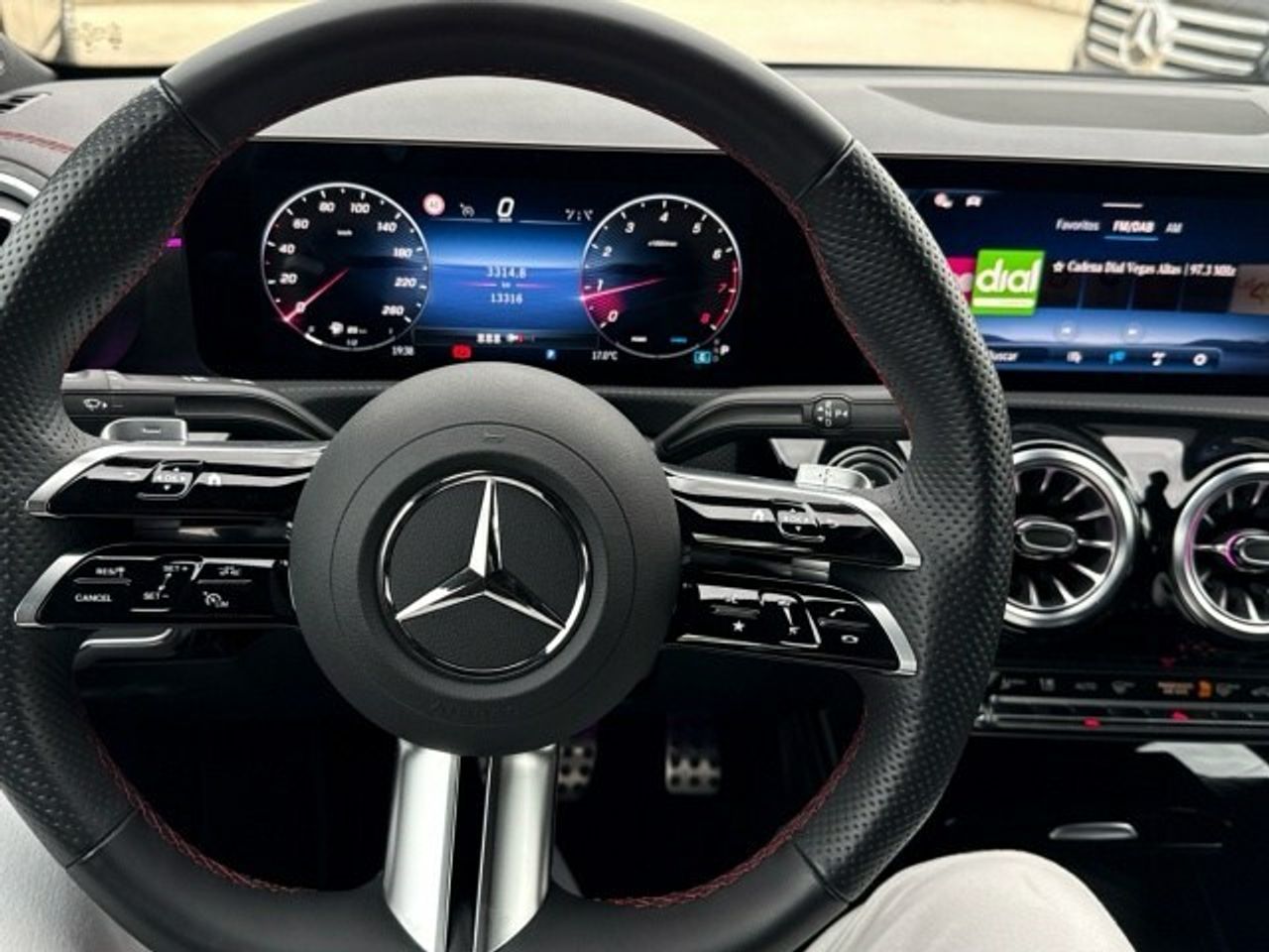 Foto Mercedes-Benz Clase CLA 9